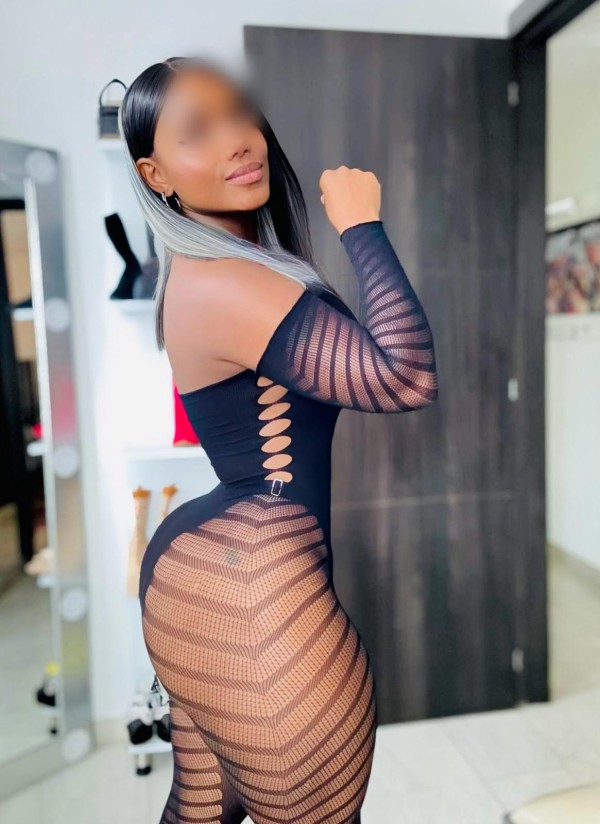 Novedad  chica apasionada, 24 horas disponible y fiestas  largas