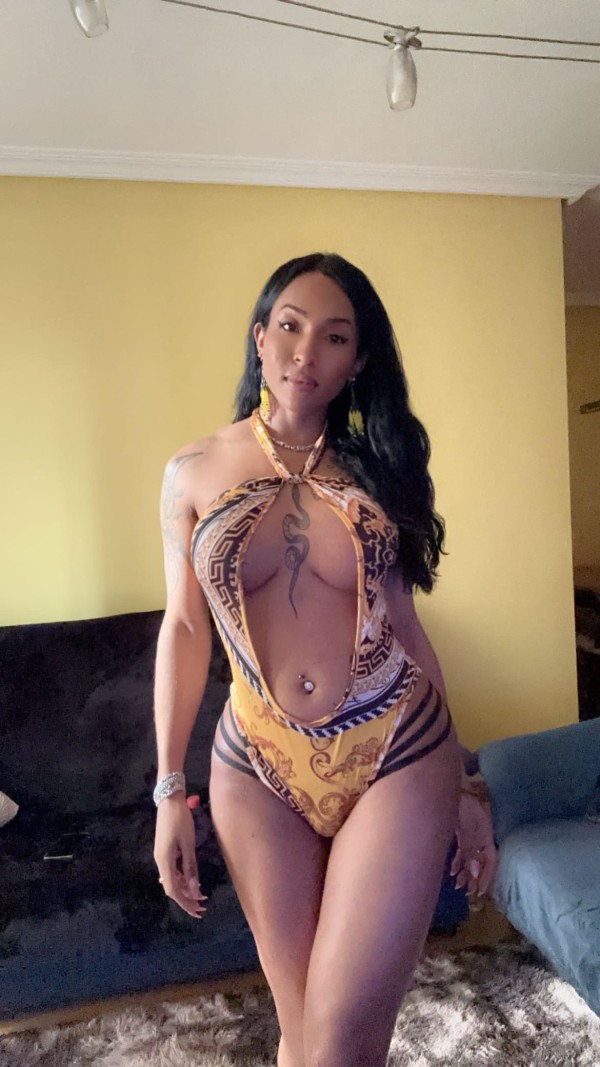 NO24h TRANS BRASILEÑA ACTIVAZA FIESTERA FOTOS ACTUALES VIVO SOLA