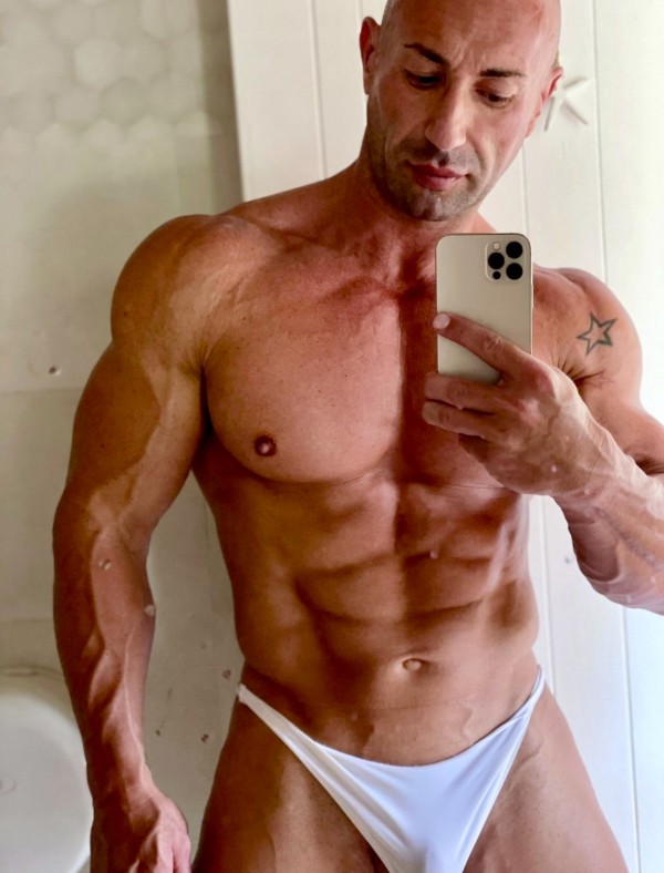 CHICO COMPAÑÍA