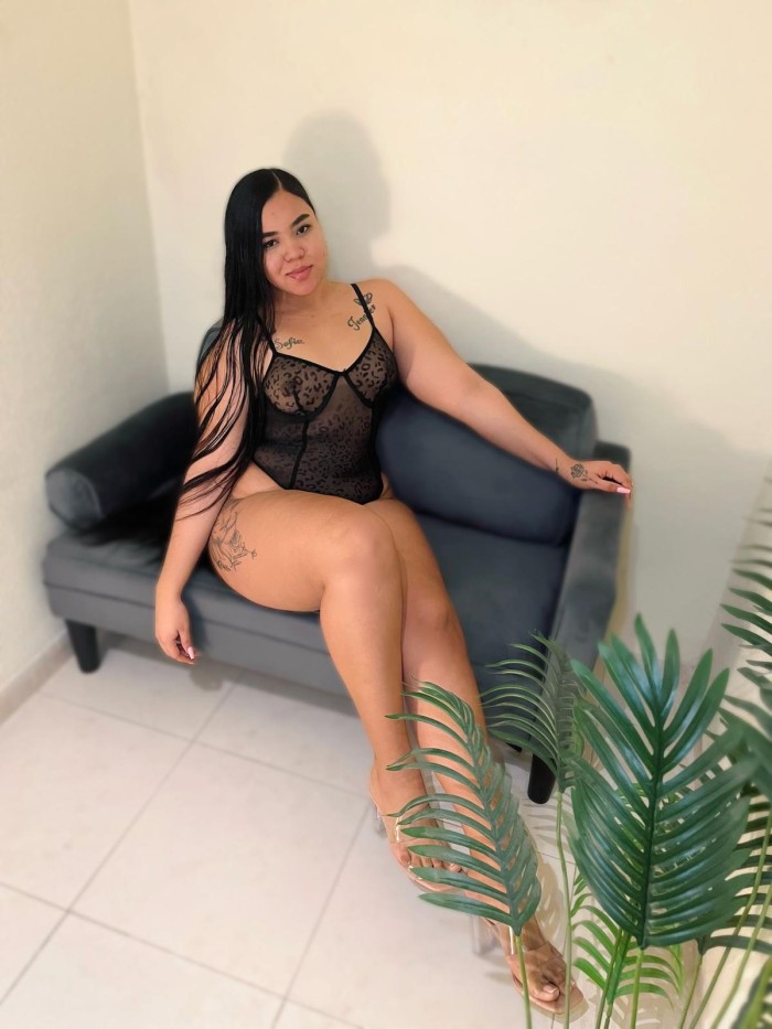 CHICA PERVERSA EN ELCHE