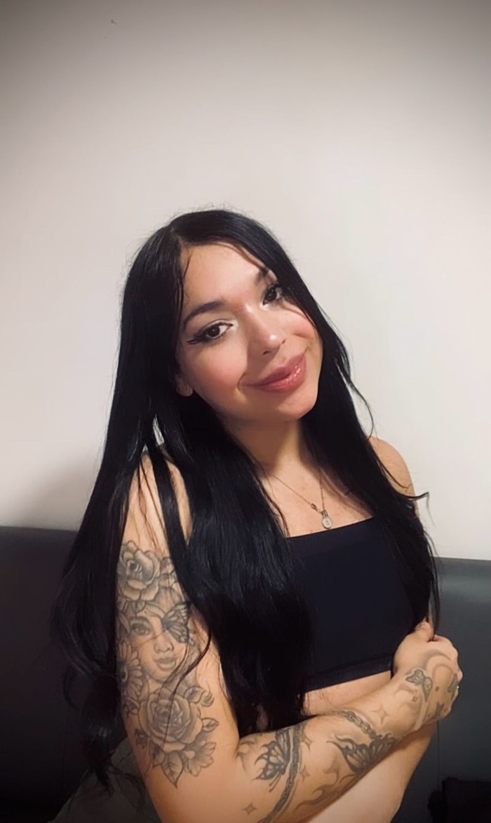 UNA CHICA TRANS CALIENTE Y LISTA PARA EL PLACER