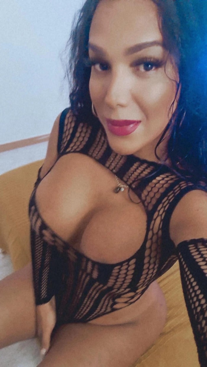 En MASPALOMAS disponibles ahora pollona fiestera