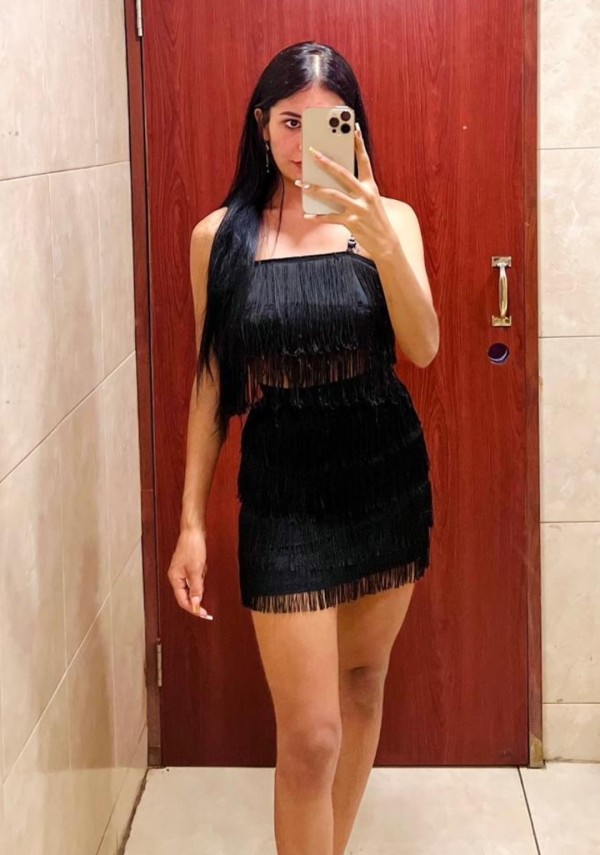 COLOMBIANA DE LUJO CON GANAS DE CONOCERTE