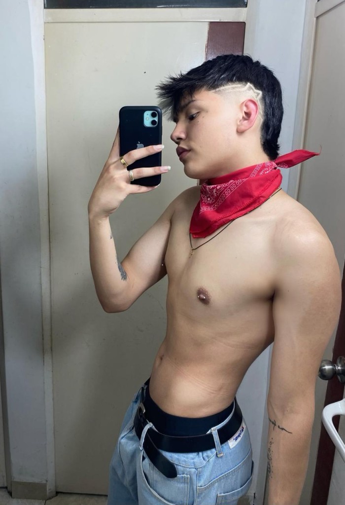 CRISTIAN 643176930, JOVEN 19 AñOS CACHONDO Y FIEST