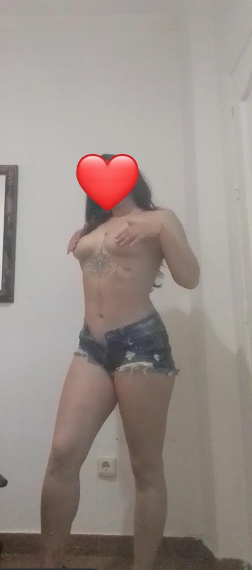 Española en aguadulce joven cariñosa y complace