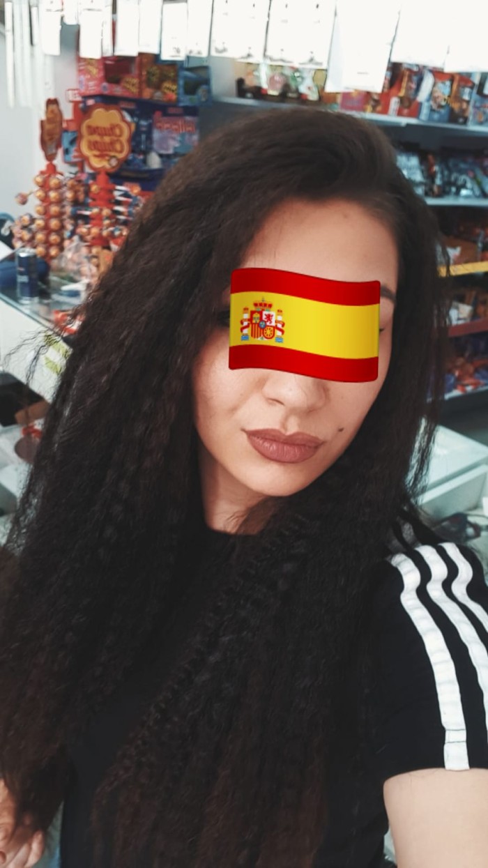 Española en aguadulce joven cariñosa y complace