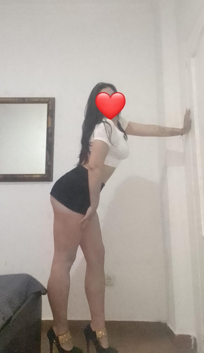 Española en aguadulce joven cariñosa y complace