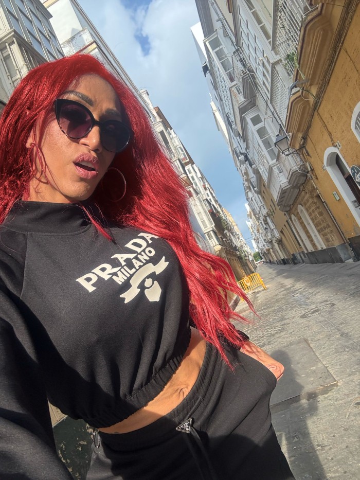 VEN A DISFRUTAR DE MI COMPAÑIA, KARINA CHICA TRANS
