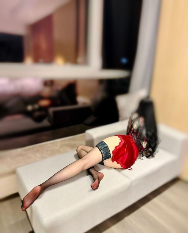 Una Jovencita nueva en Móstoles!Espero sin pijama