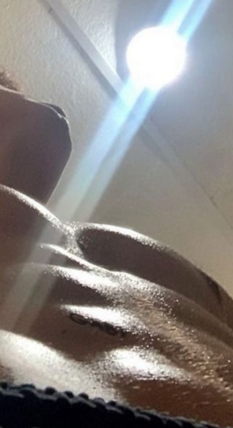 Atiendo solo mujeres , joven discreto y muy lechero