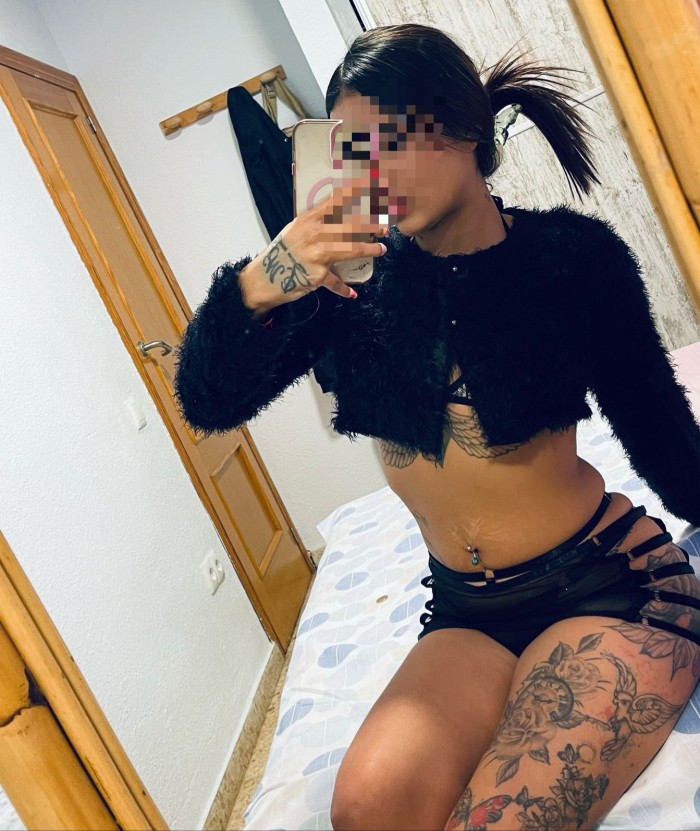 Bebe caliente, muy fiestera y extrovertida