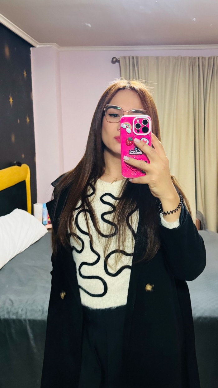 CHICA TRANS VERSÁTIL Y DESCOMPLICADA ALA HORA DE ?