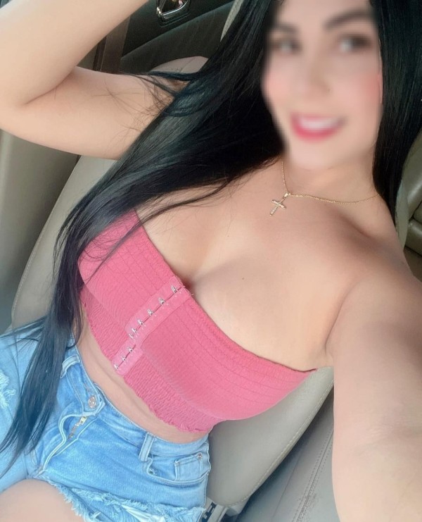 TETONA VICIOSA CON GANAS DE FOLLAR