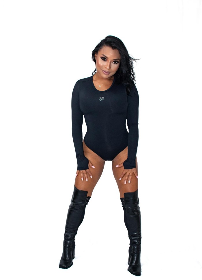 SEDUCTORA Y DOMINANTE