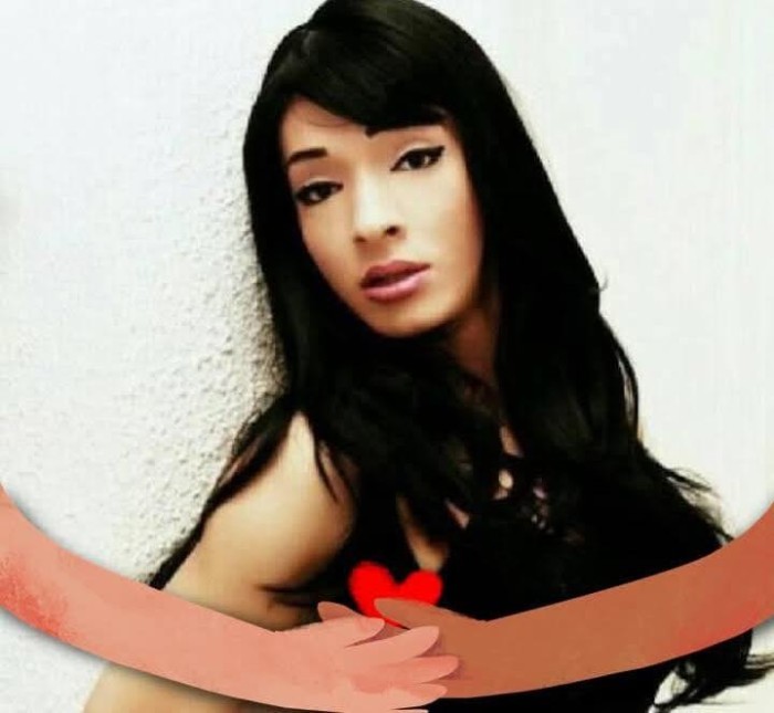 CHICA TRANS PERVERSA BIEN DOTADA.