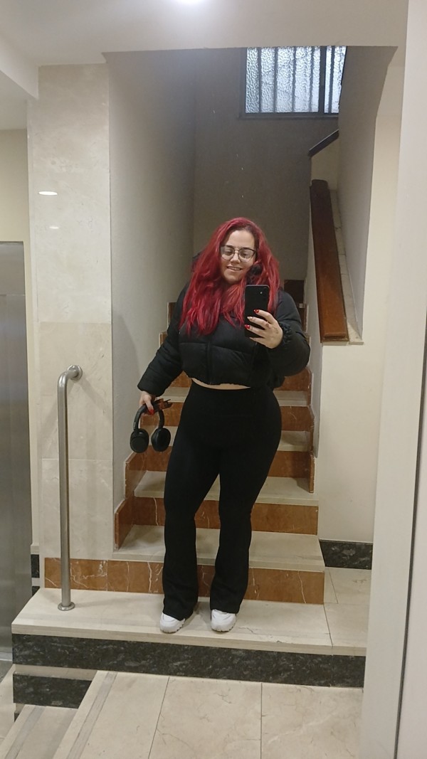 ESPAÑOLA 100% REAL Y NATURAL