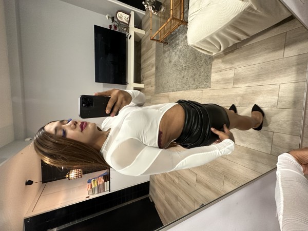 HERMOSA TRAVESTÍ NATURAL POLLONA SIEMPRE DURA