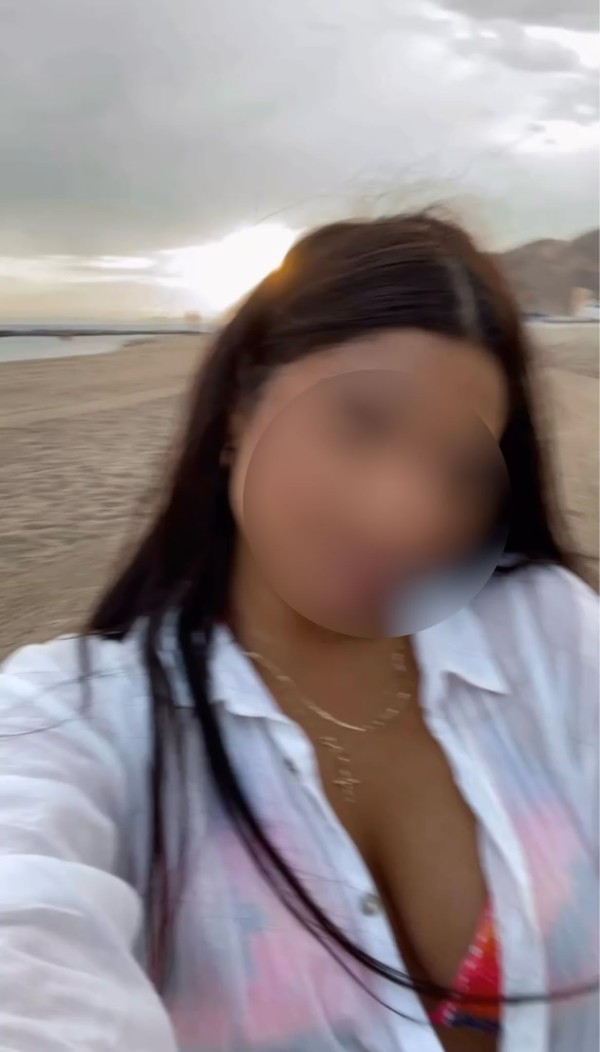 Hola soy Victoria una mulata con grandes caderas p