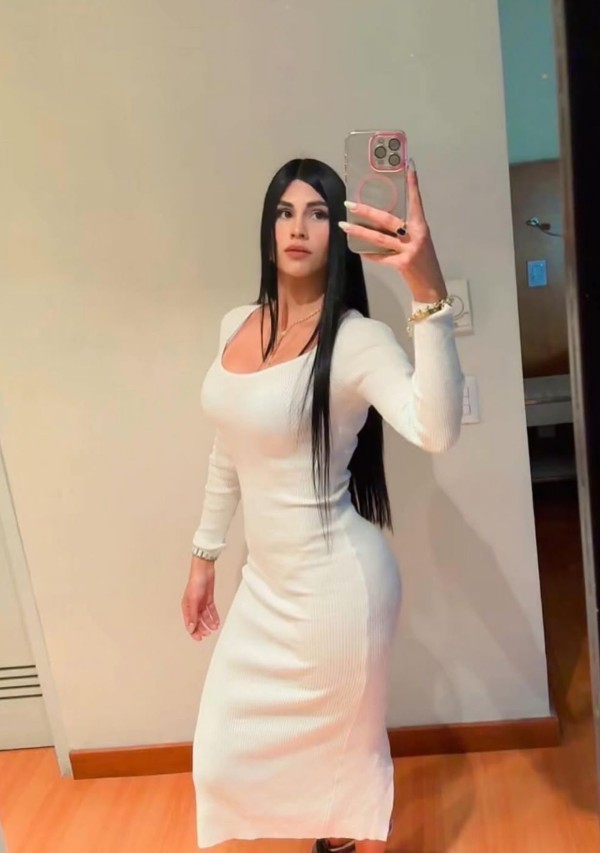 FERROL RECIÉN LLEGADA A TU CIUDAD LA REYNA DEL FRANCÉS  AL MATURAL