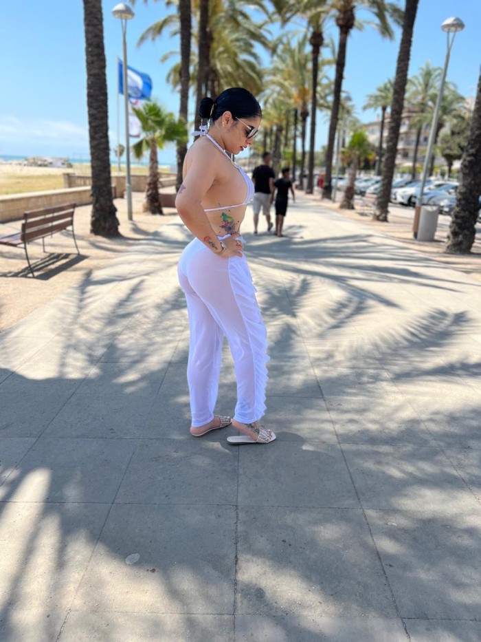 HERMOSA MUJER SENSUAL