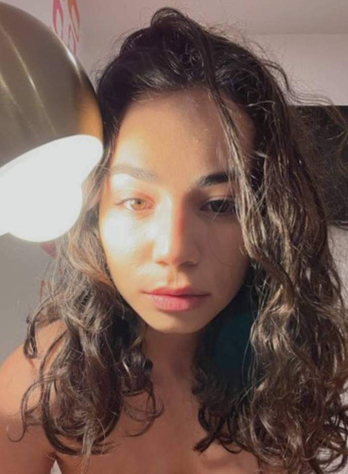 ERIKA tu Bomboncito calidad de compañia por ti