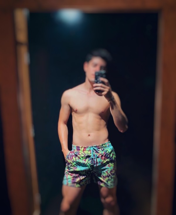 CHICO MASAJISTA CASTELLANA/NUEVOS MINISTERIOS