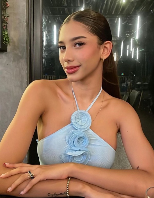 PAULINA  PLAYA DEN BOSSA Y ME DESPLAZO POR TODO IBIZA outcall/incall