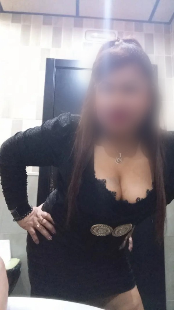 Paulina, preciosa madurita en Torre del Mar