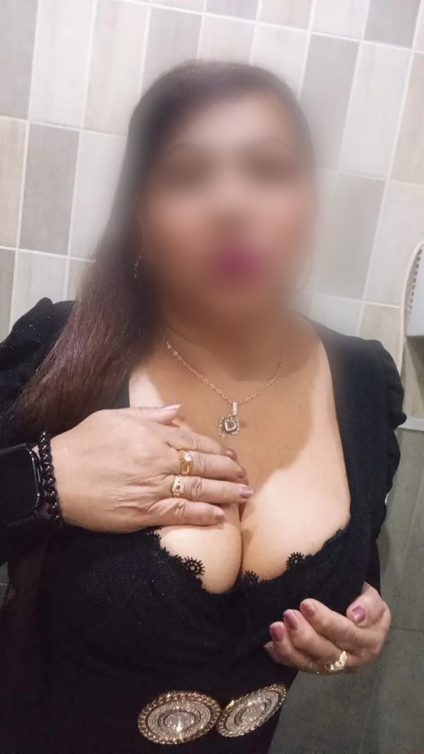 Paulina, preciosa madurita en Torre del Mar