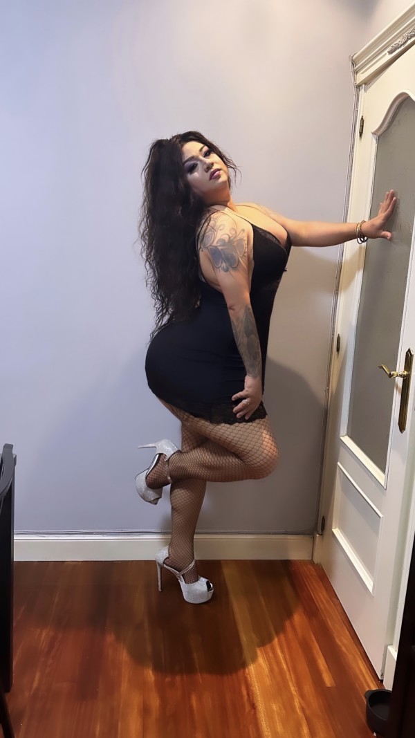 SOY LA REAL REINA DEL SEXO GUARRO VEN Y COMPRUEBA LO SUCIA Y CERDA QUE SOY