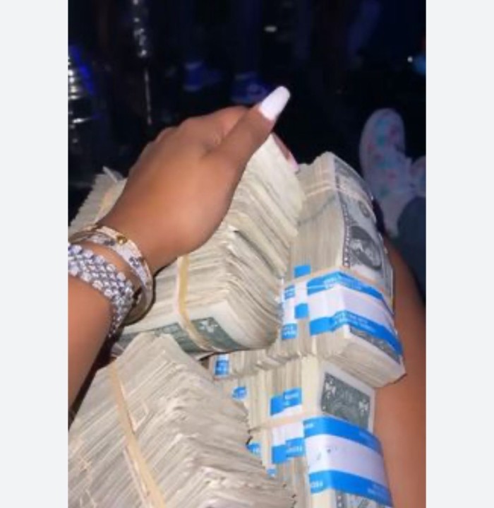 SE BUSCAN CHICAS TRANQUILAS Y SIN VICIOS 24h