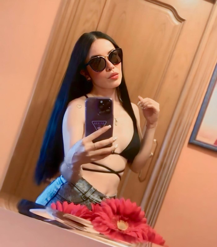Colombiana muy jovencita y cachonda en  San Mames