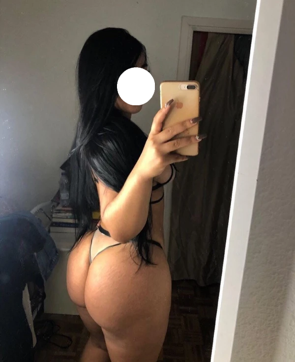 CON POCA ROPITA DISPONIBLE PARA TI