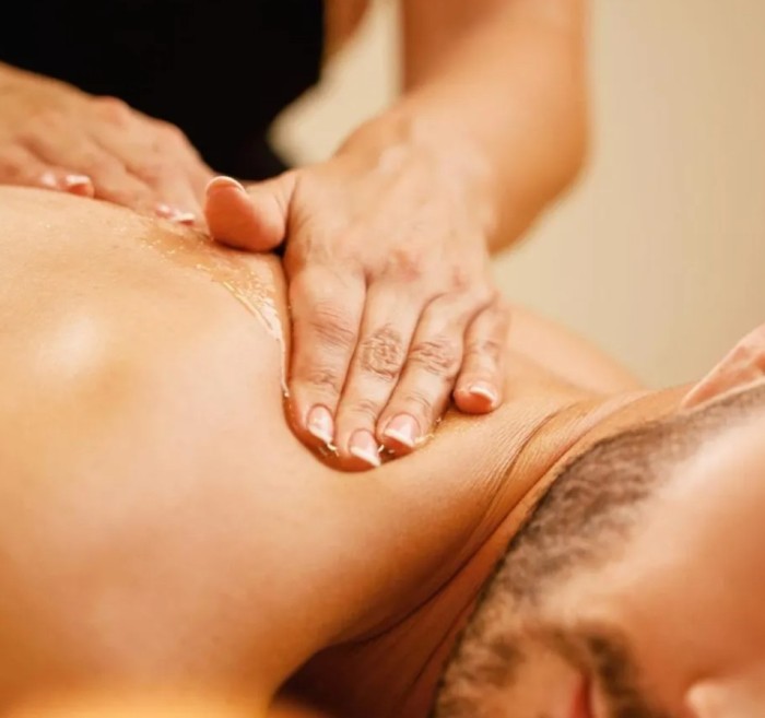Regaláte un buen masaje muscular relajante deporti