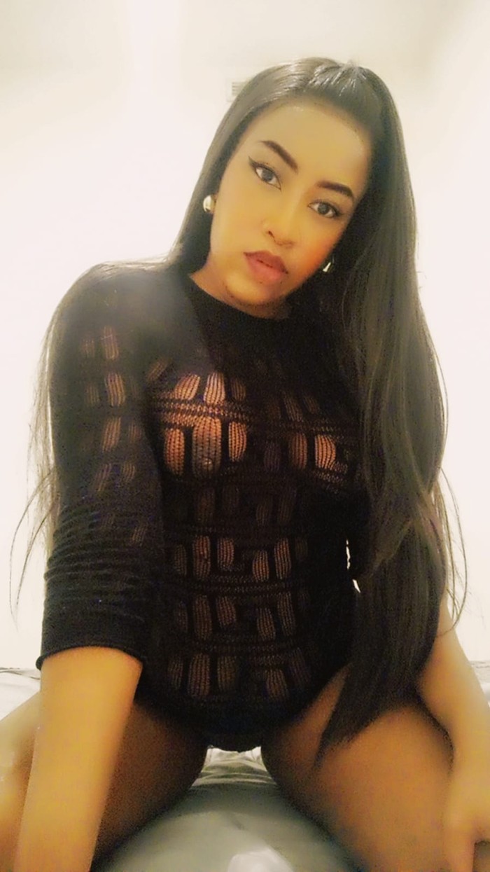 CON TU LENGUA ENCUENTRA MI PUNTO G