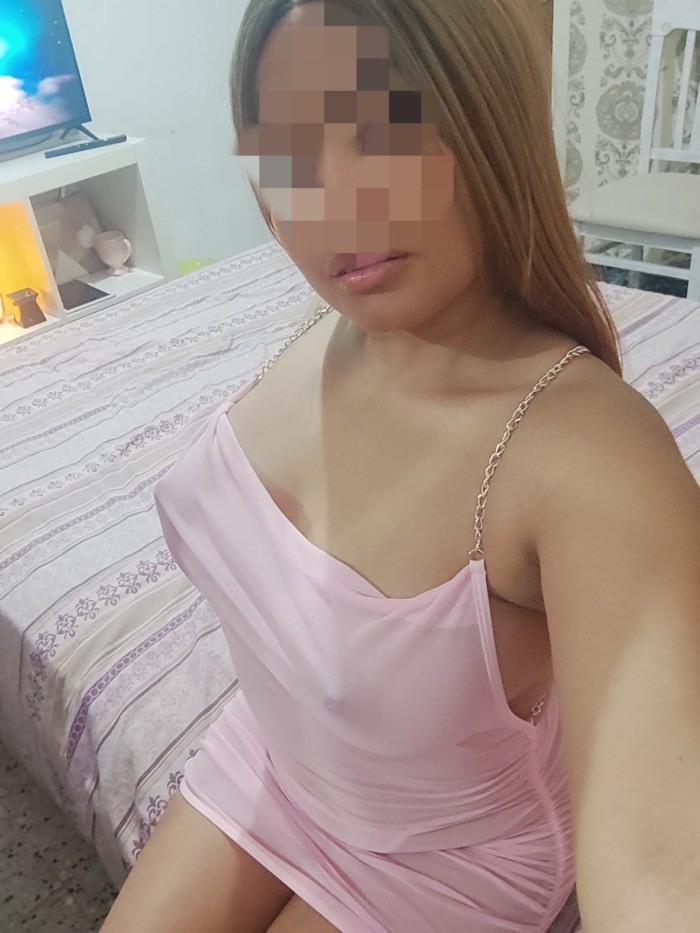 Mulata latina real sin engaños