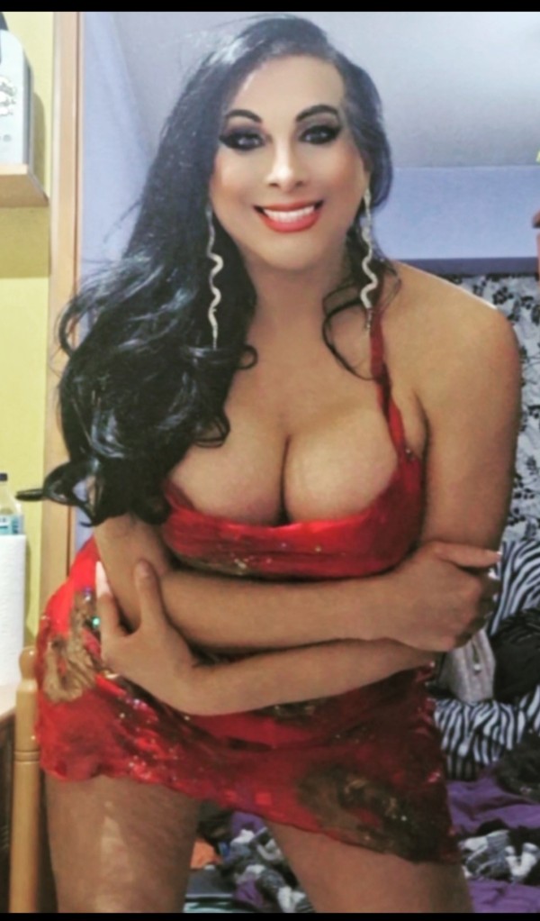 NOVEDAD EN OVIEDO TS PAMELA BELLEZA ÚNICA FIESTERA LECHERA COMPLETÍSIMA