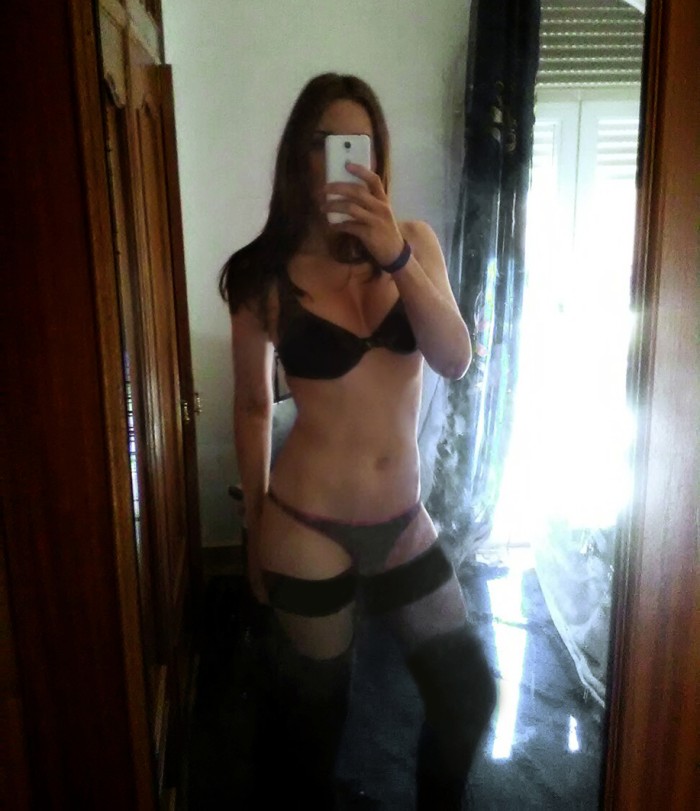 ESPAÑOLA ESPAÑOLA DELGADITA SHEMALE