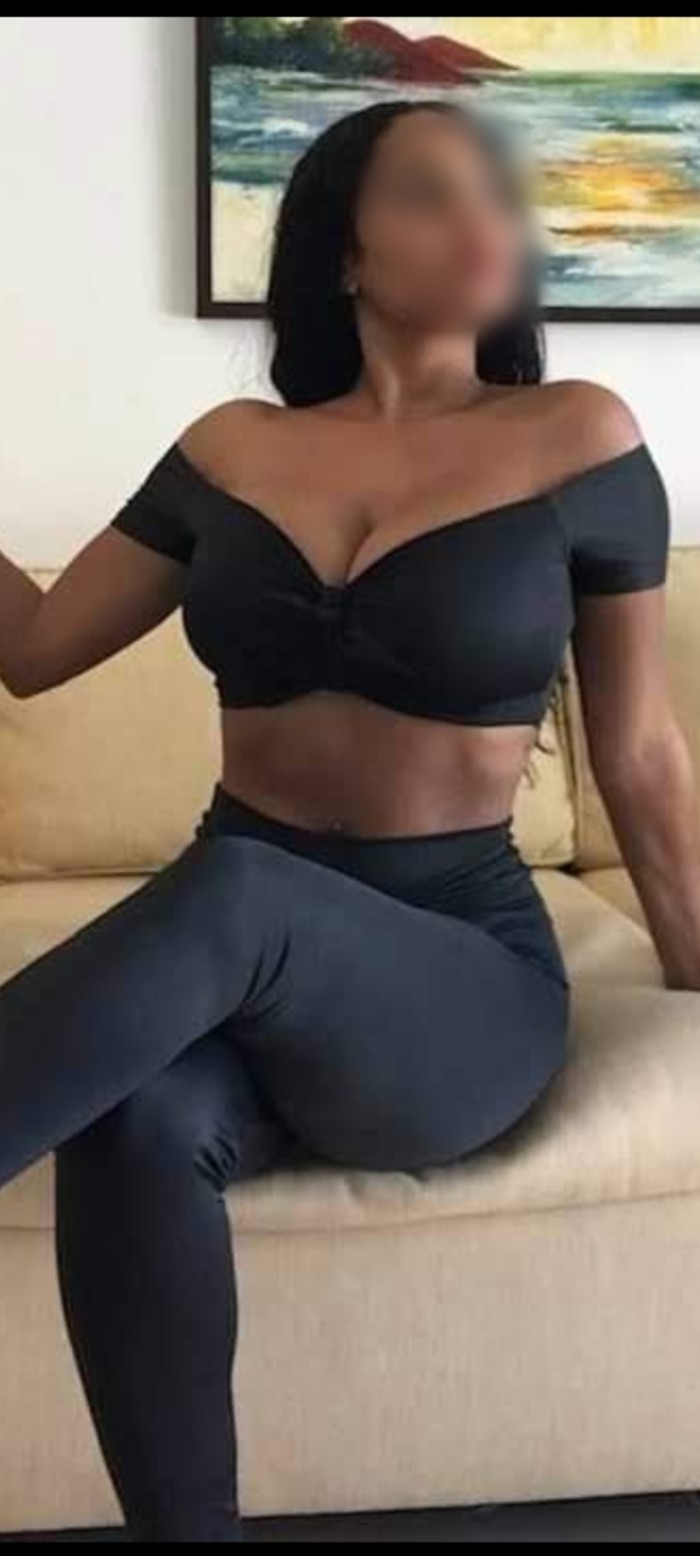 Sexo y masajes eróticos discreta particular