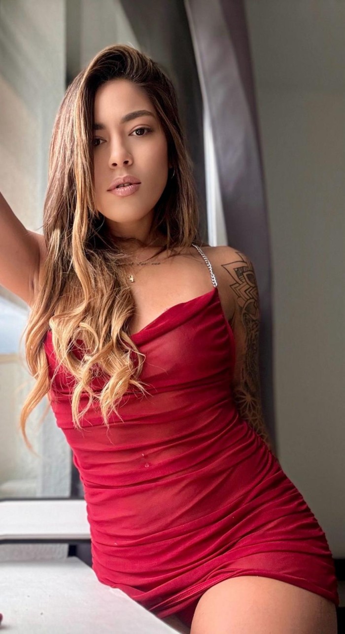 Anita, la brasileña más ardiente de Costa Adeje