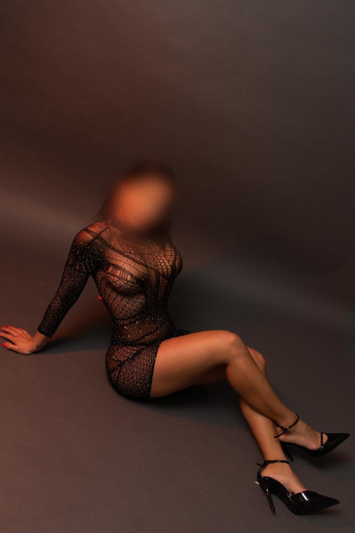 Diana, preciosa joven morenaza novedad en Málaga