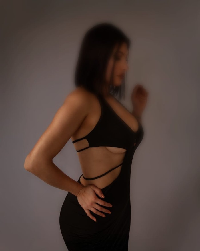 Laura, impresionante masajista joven novedad