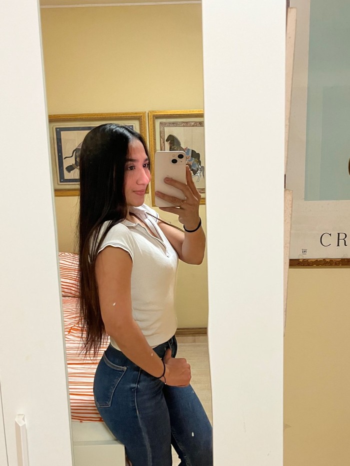 Andrea simpática colombiana