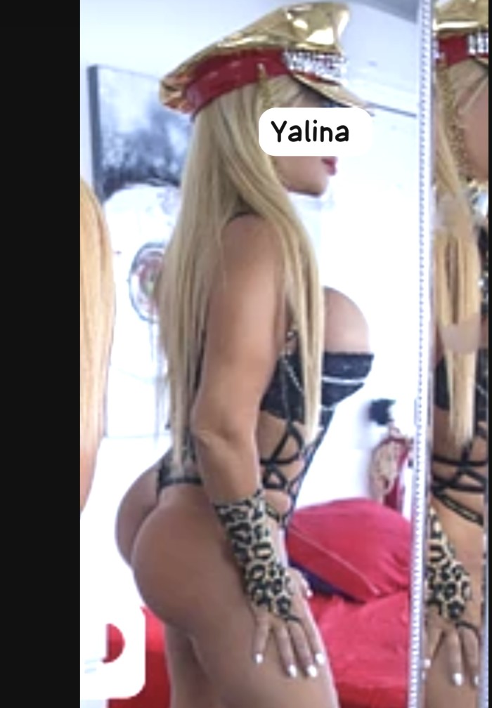Rubia espectacular bombón