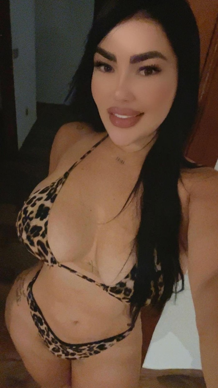 PAOLA TU MANZANA DEL PECADO