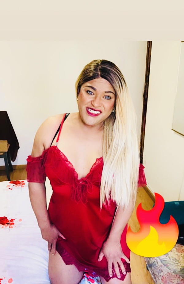 Disponible en Ourense bella trans brasileña completa bien implicada dotada