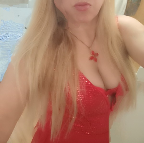 NOVEDAD,GUAPA Madurita mamona fiestera,ZONA LAKUARRIAGA,632,008189..