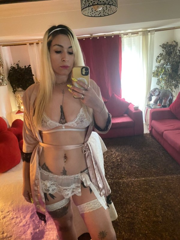 SUPER CACHONDAS BONITAS