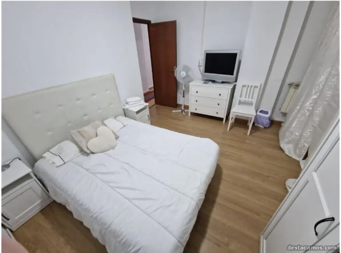 HABITACIONES PARA CHICAS, CHICOS, GAYS, Y TRANS