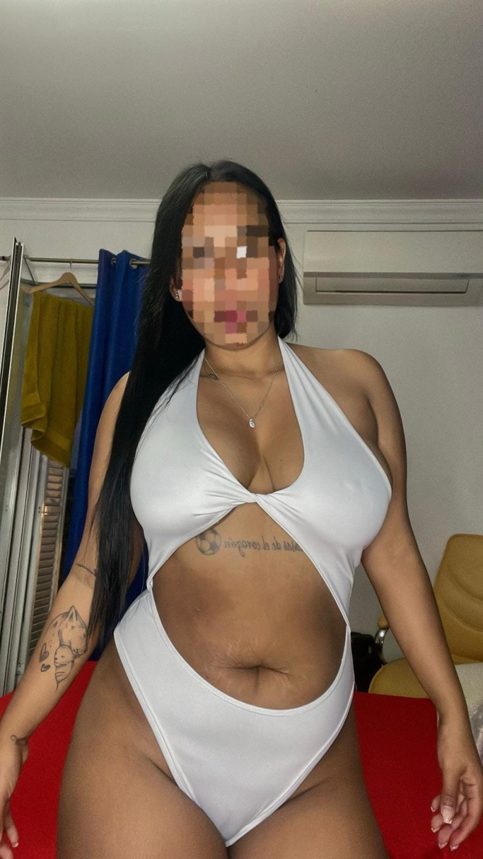 NUEVA EN LA ZONA TU PUTITA CHUPA POLLAS !!!